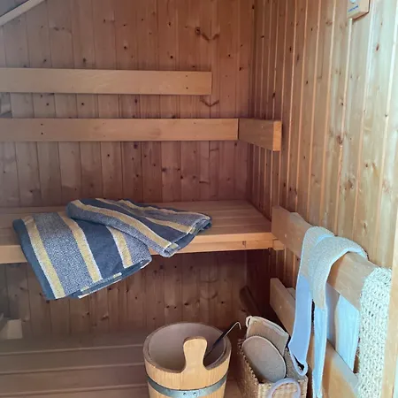 Farben Haus Homestay Kail